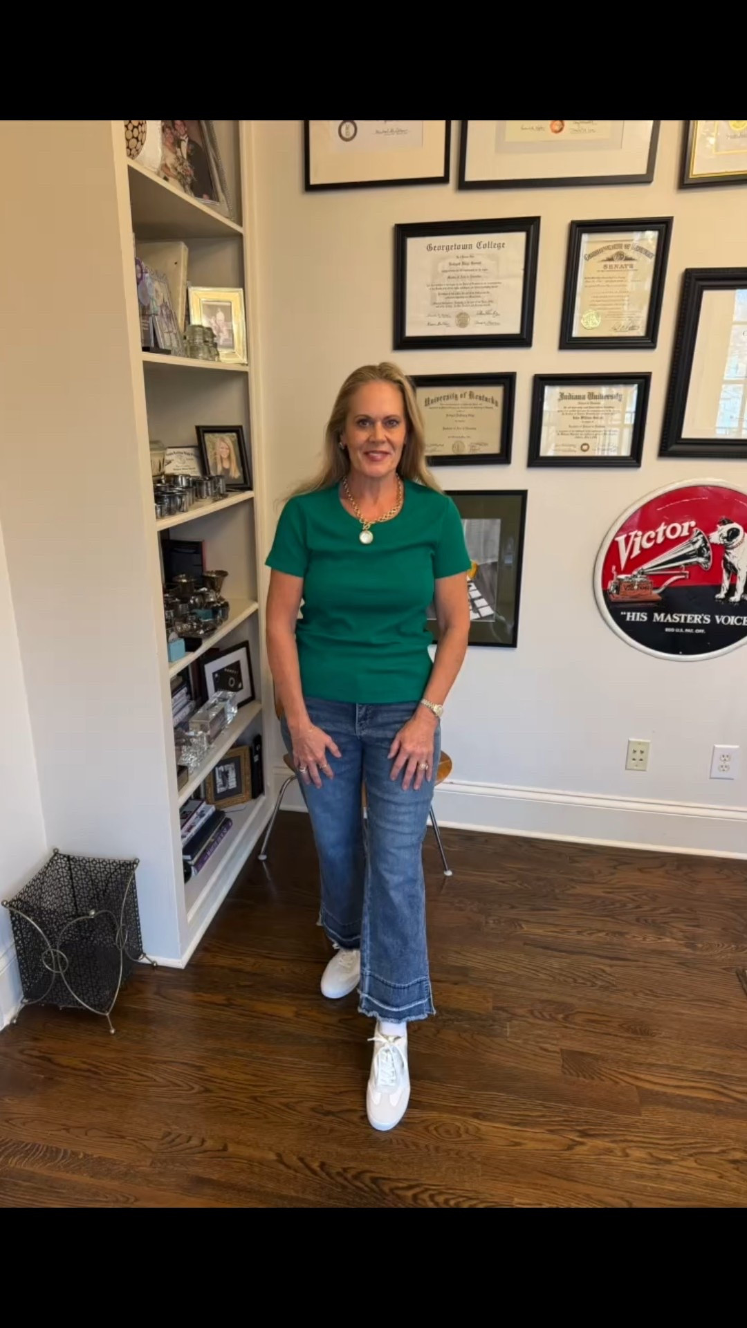 Frayed Hems!
Pairing a ribbed tee with frayed hems for a fun look!


#LTKootd #LTKOver40 #LTKdayinmylife