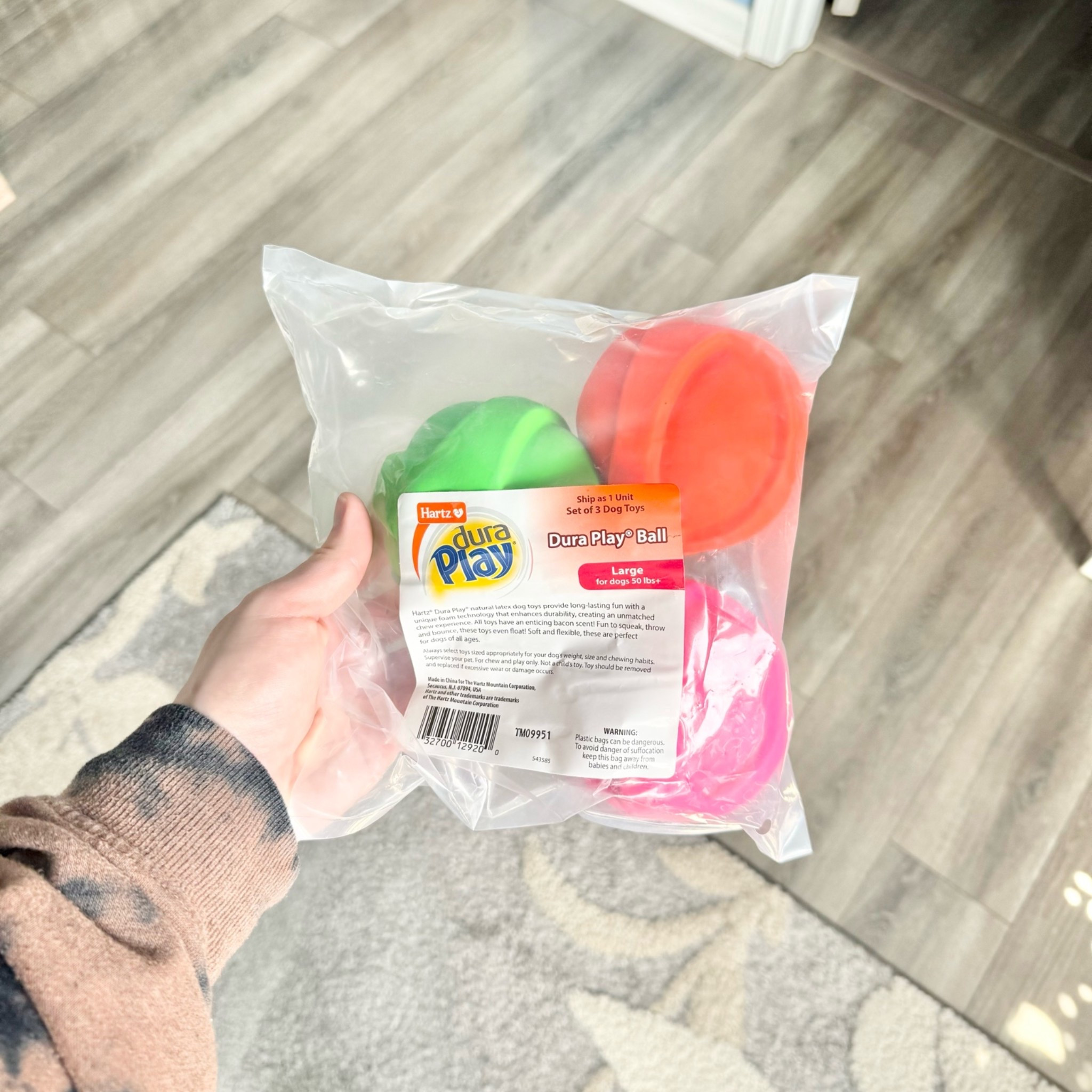Sight LOVES these balls so I 
always have extras on hand. 
Dura Play Small Ball Dog Toy
Available at @amazon, @chewy & @walmart