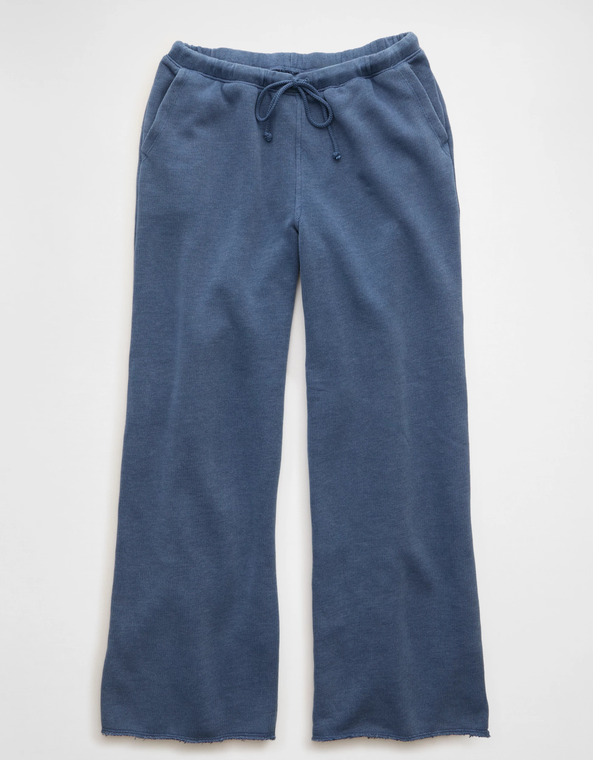 AE Campus Low-Rise Wide-Leg Sweatpant | American Eagle Outfitters (US & CA)