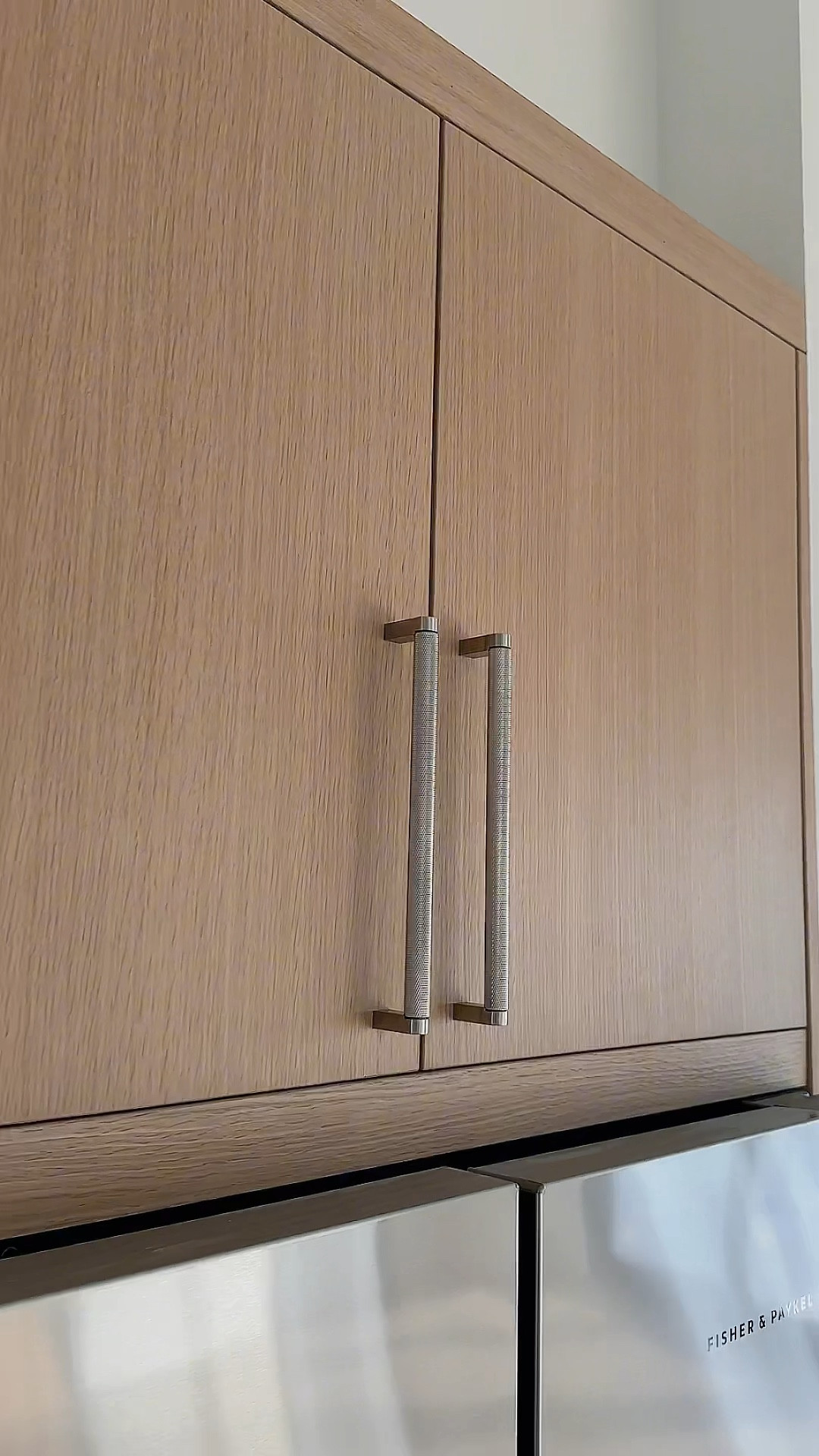 These Amwell bar pulls are absolutely gorgeous! They come in 4 colors and are the perfect finishing touch for kitchens, laundry rooms, bath vanities, etc! #LTKxWayDay

#LTKVideo #LTKhome