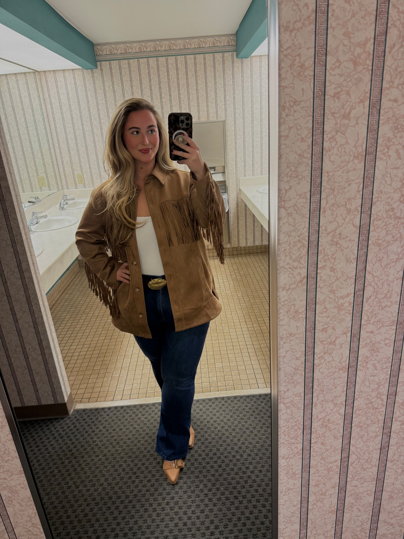 This fringe suede jacket from Loft is EVERYTHING to me!

#LTKFindsUnder50 #LTKFindsUnder100 #LTKMidsize