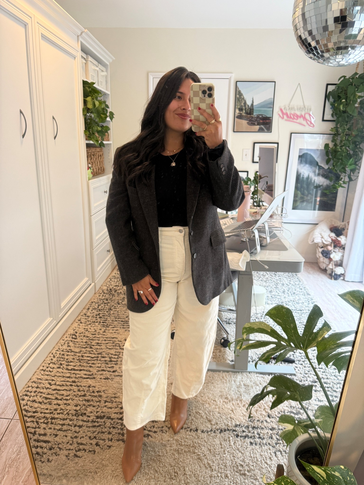 Blazer is old, tagging some similar ones 💕 