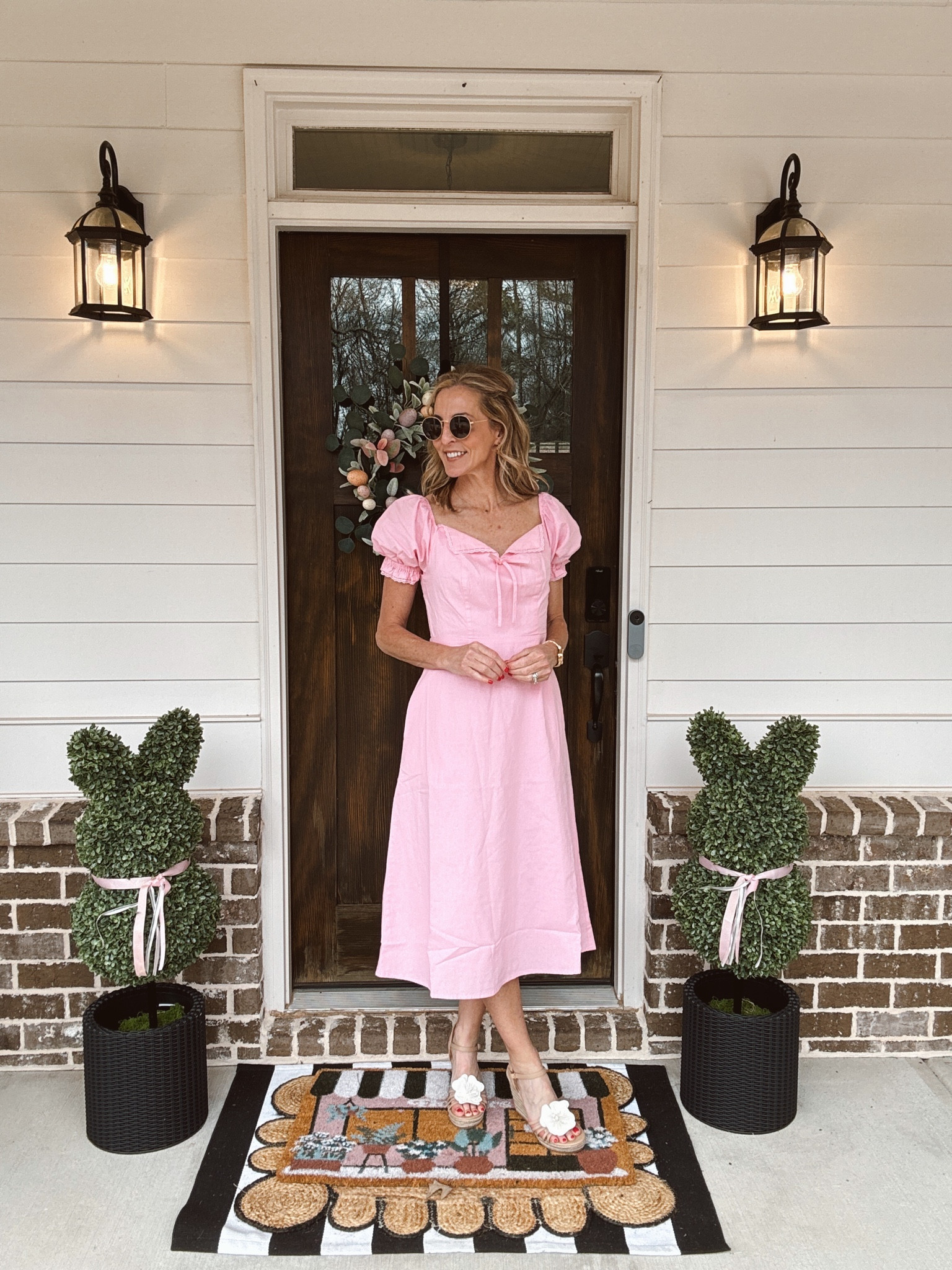 Walmart spring fashion has clearly arrived AND It won't take your vacay money! I'm so excited to partner with @walmart to share this new spring styles under $35. Perfect for everything you have planned this Spring. Comment WALMART, and I'll send you all the links before they sell out! 

Dress is $32- Wearing an extra small in all- I am 5'5 for reference. Exclusively at Walmart.

#WalmartPartner #walmartstyle @Walmartstyle @shop.Itk #Itkootd #Itkseasonal #Itkgrwm