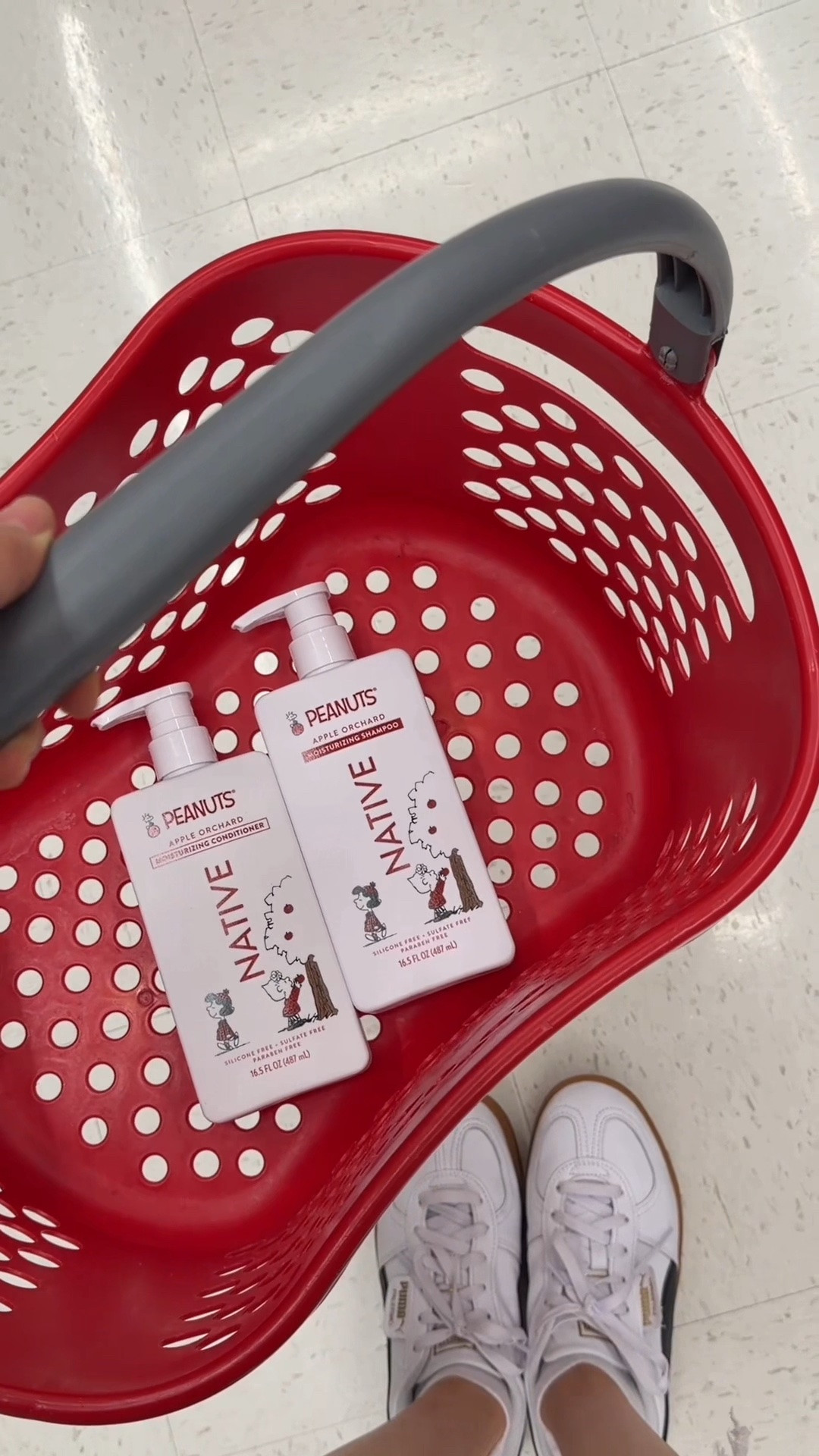 Native x Peanuts at Target!!🥹 They have a shampoo & conditioner in the scent Apple Orchard 🍎 The bottle has Lucy, Sally, and Woodstock!

#target #targetfinds #snoopy #peanuts #targetbeauty #targetstyle #native #haircare #shampoo #conditioner #fragrance #beauty @Target

#LTKBeauty #LTKmorningroutine #LTKselfcare