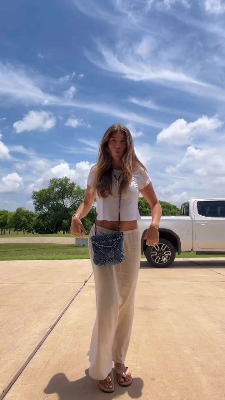 Family fit check! All of my ootd details!  

 #LTKgrwm #LTKootd