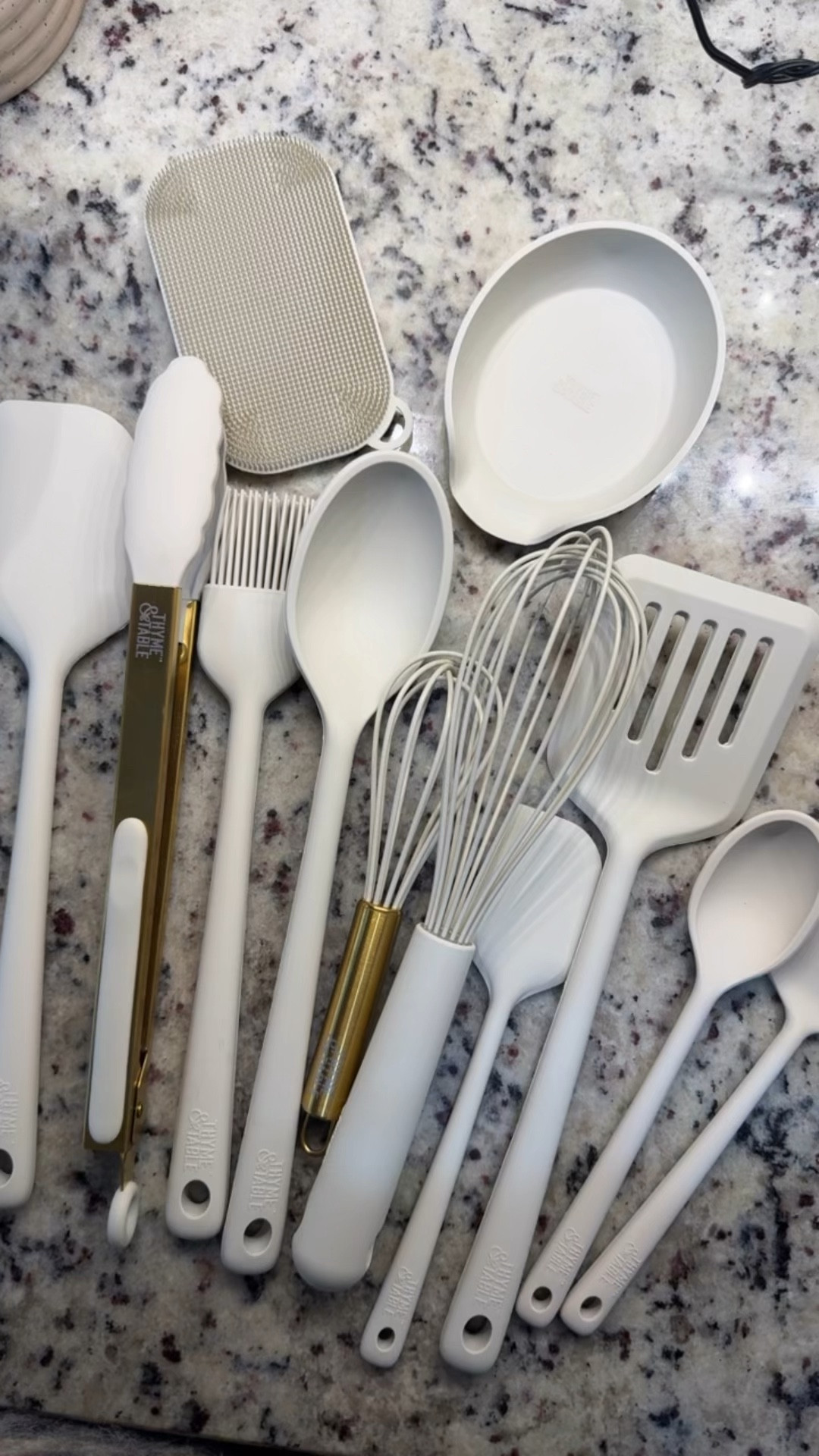 Such a nice silicone utensil set from @walmart #walmart #cybermonday #walmarthome