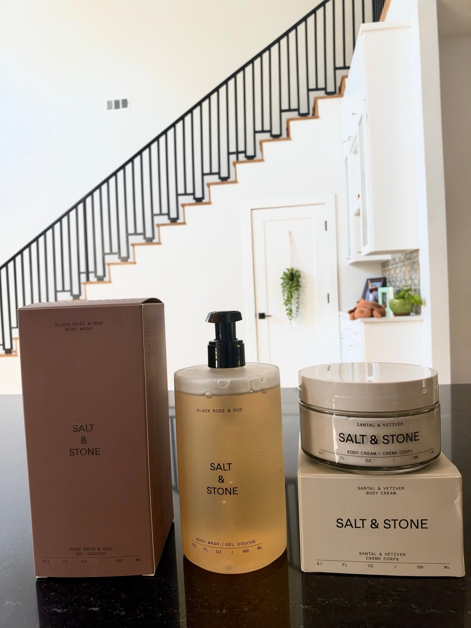Salt and Stone now I wanna try otheotherr range too 😭

OMG these 2 combination brought me back memories of Dubai Burj 😭♥️ @SALT & STONE  Body wash Rose + Oud , Body cream Santal 100% recommend #bodycare #bodywash #luxurylife #bodycream #oud
@Salt & Stone