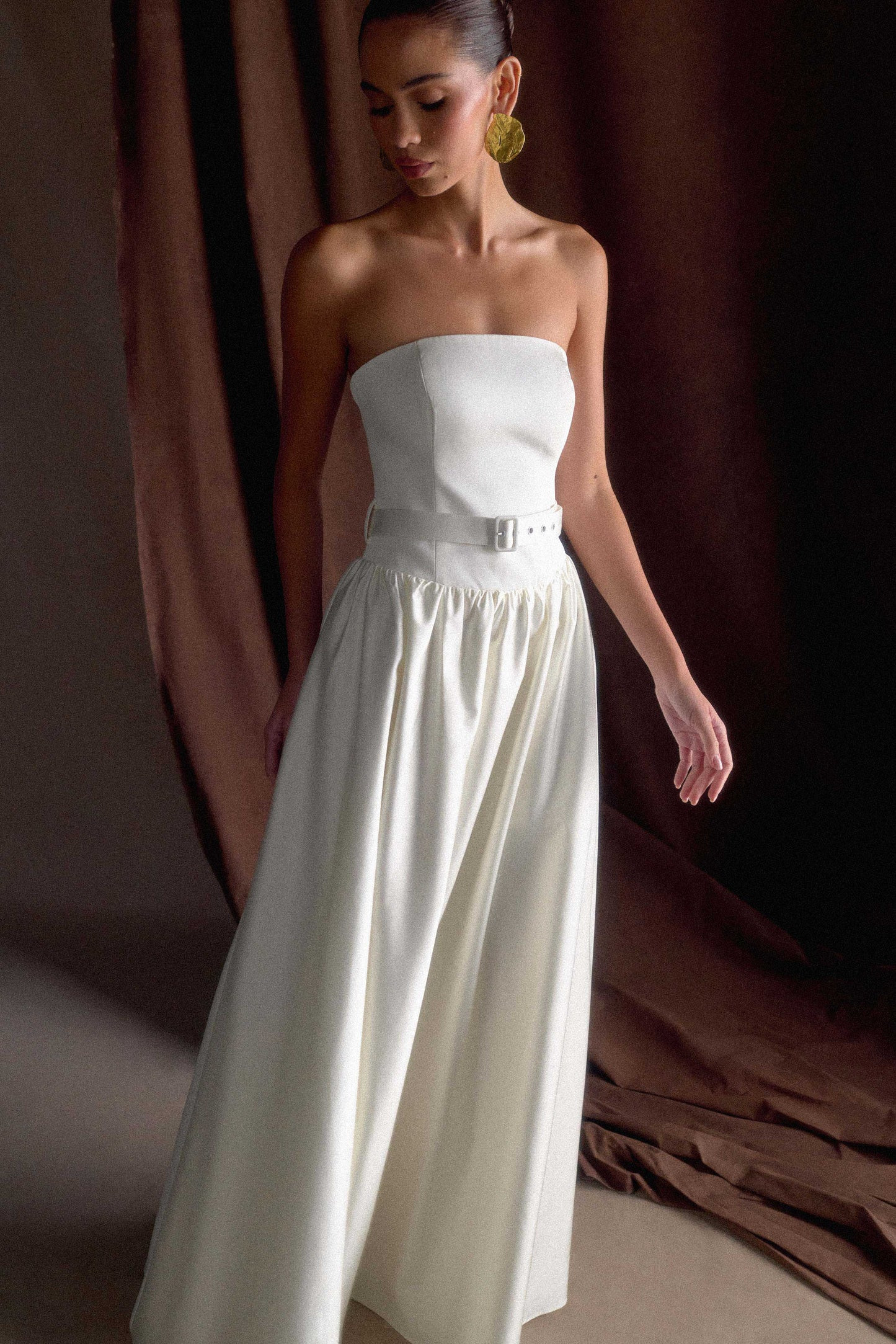 Florence Strapless Belted Maxi Dress - White | MESHKI US