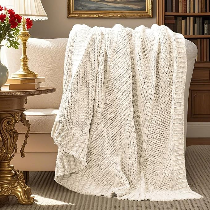Amélie Home Chenille Knit Throw Blanket for Couch, Chevron Texture Decorative Soft Blanket for S... | Amazon (US)