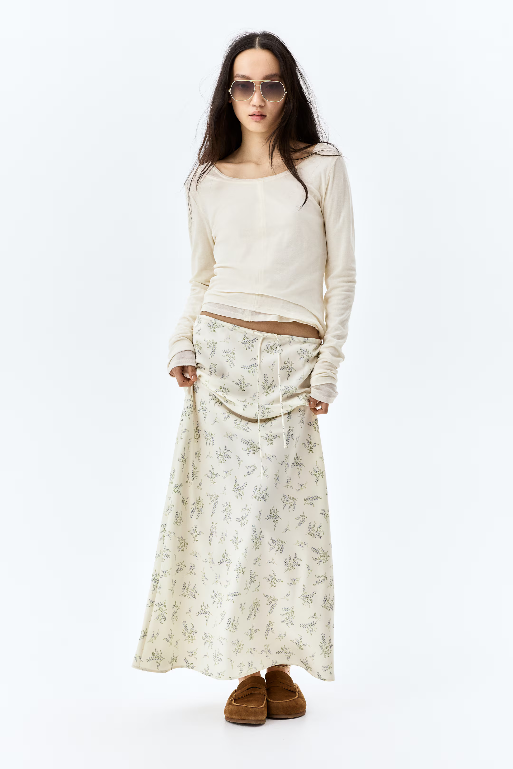 Satin drawstring skirt - Cream/Floral - Ladies | H&M GB | H&M (UK, MY, IN, SG, PH, TW, HK)