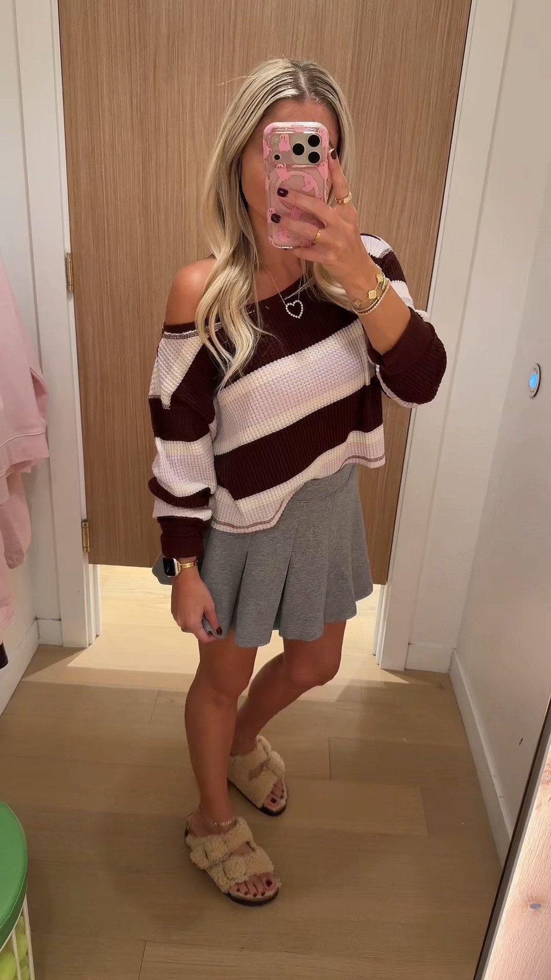 @Aerie fall outfit
Size xs