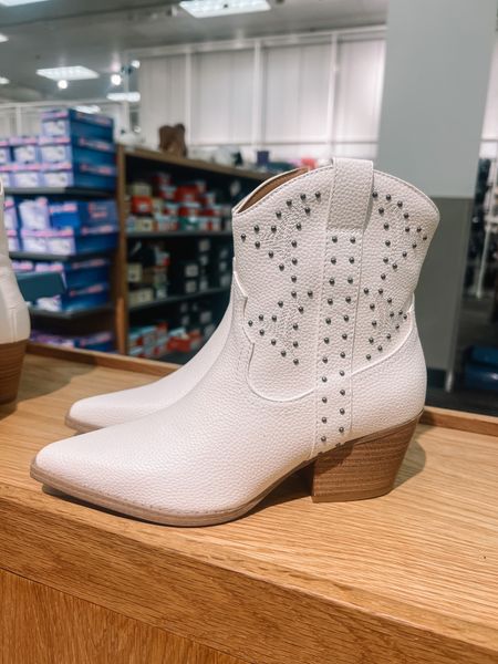 Latest Target finds!! These look for less booties are SO GOOD + affordable!!!! Run TTS. 

#targetfashion #targetstyle #targetfinds #fallstyle #fallfashion #fallbooties #whiteboots

#LTKSeasonal #LTKstyletip #LTKunder50