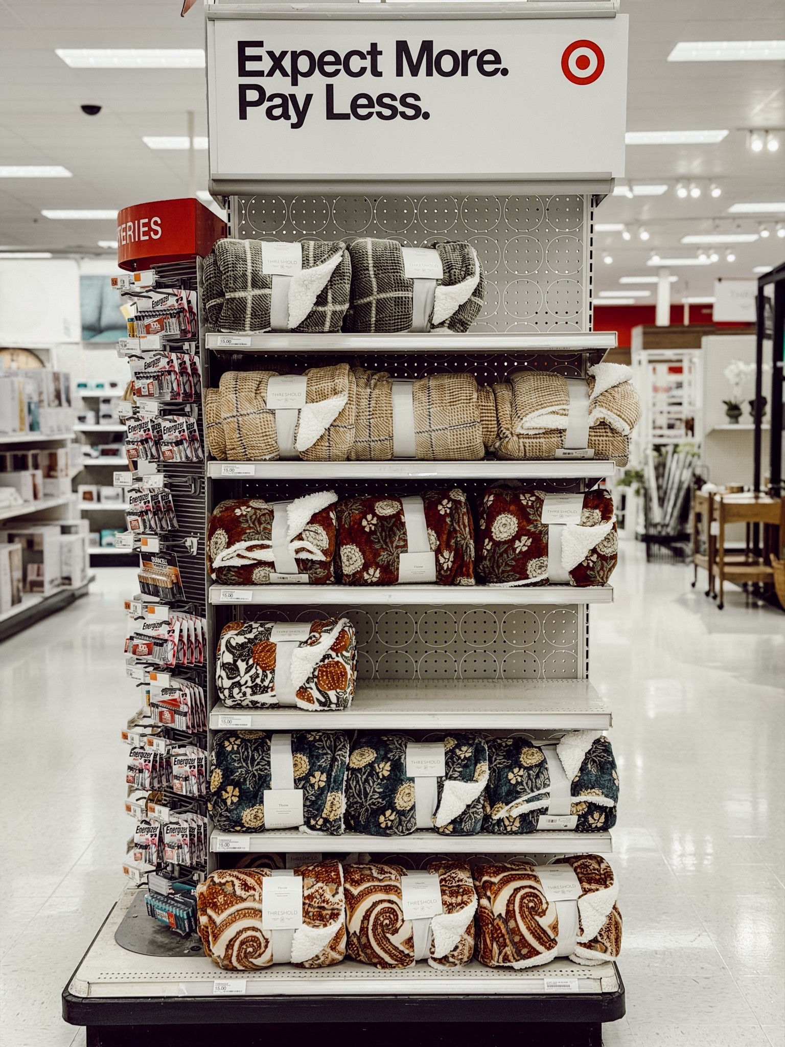 Target’s seasonal fall blankets are back and cozier than ever! #target #targetambassador

#LTKHome #LTKSeasonal