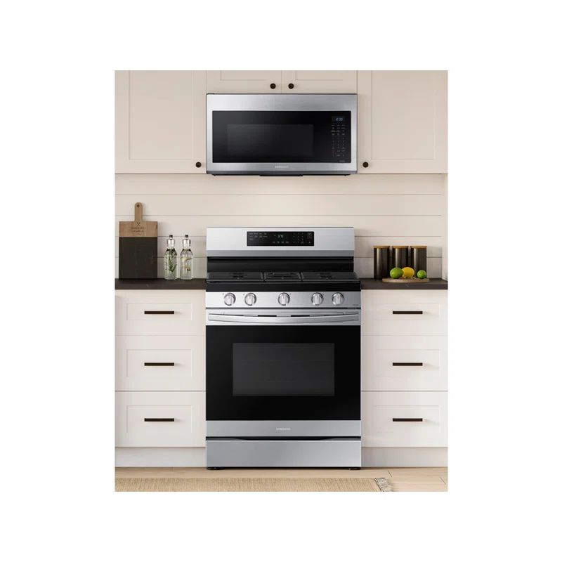 30" 6 cu.ft. Smart Freestanding Gas with Griddle No-Preheat Air Fry and Convection | Wayfair Professional