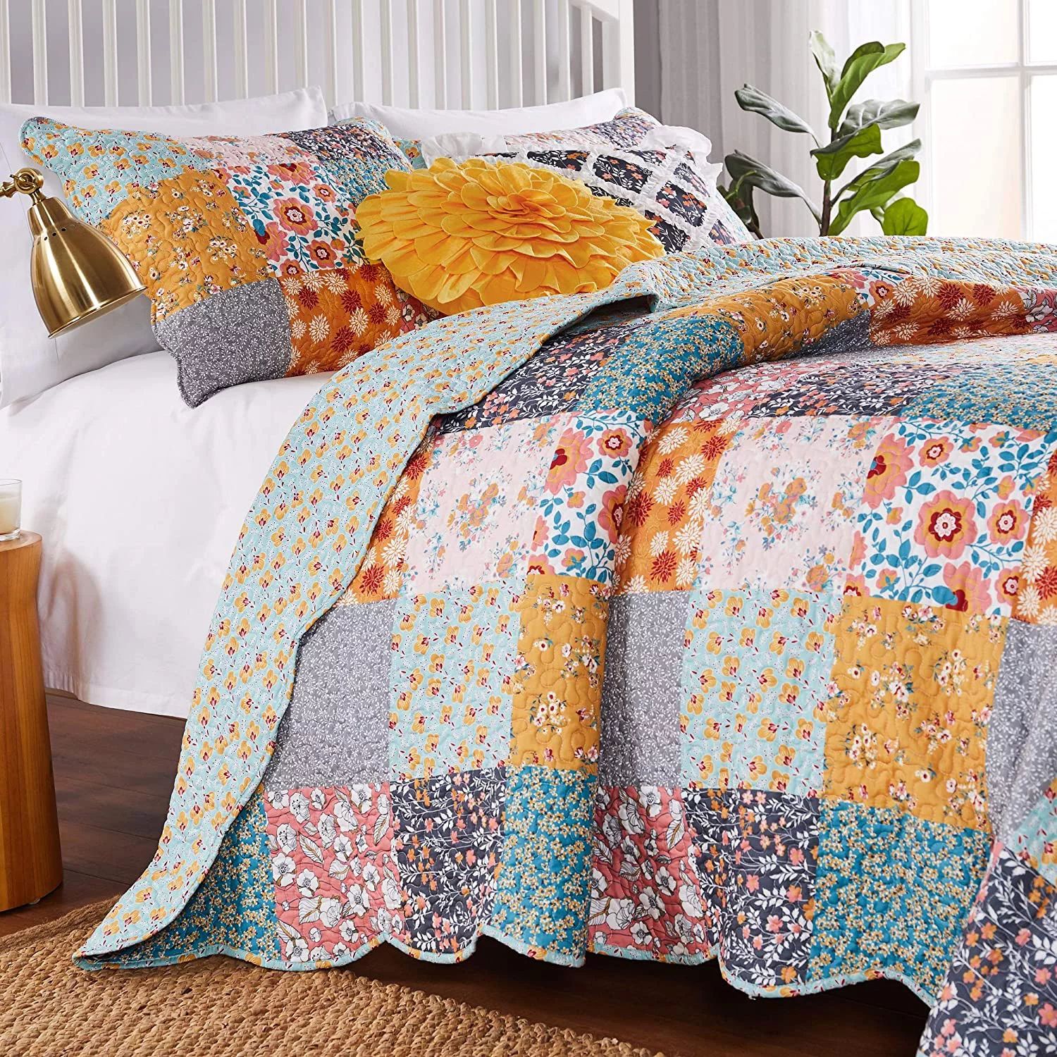 Barefoot Bungalow Carlie Patchwork Floral & Calico Print Quilt Set, 2-Piece Twin/Twin XL | Walmart (US)