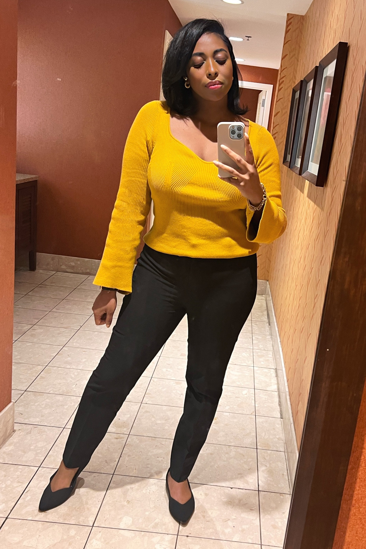 Affordable and Quality work wear. 

Ribbed sweetheart sweater
Full Length Pant
Pointy Toe Flat
Gold

#LTKunder50 #LTKworkwear #LTKsalealert