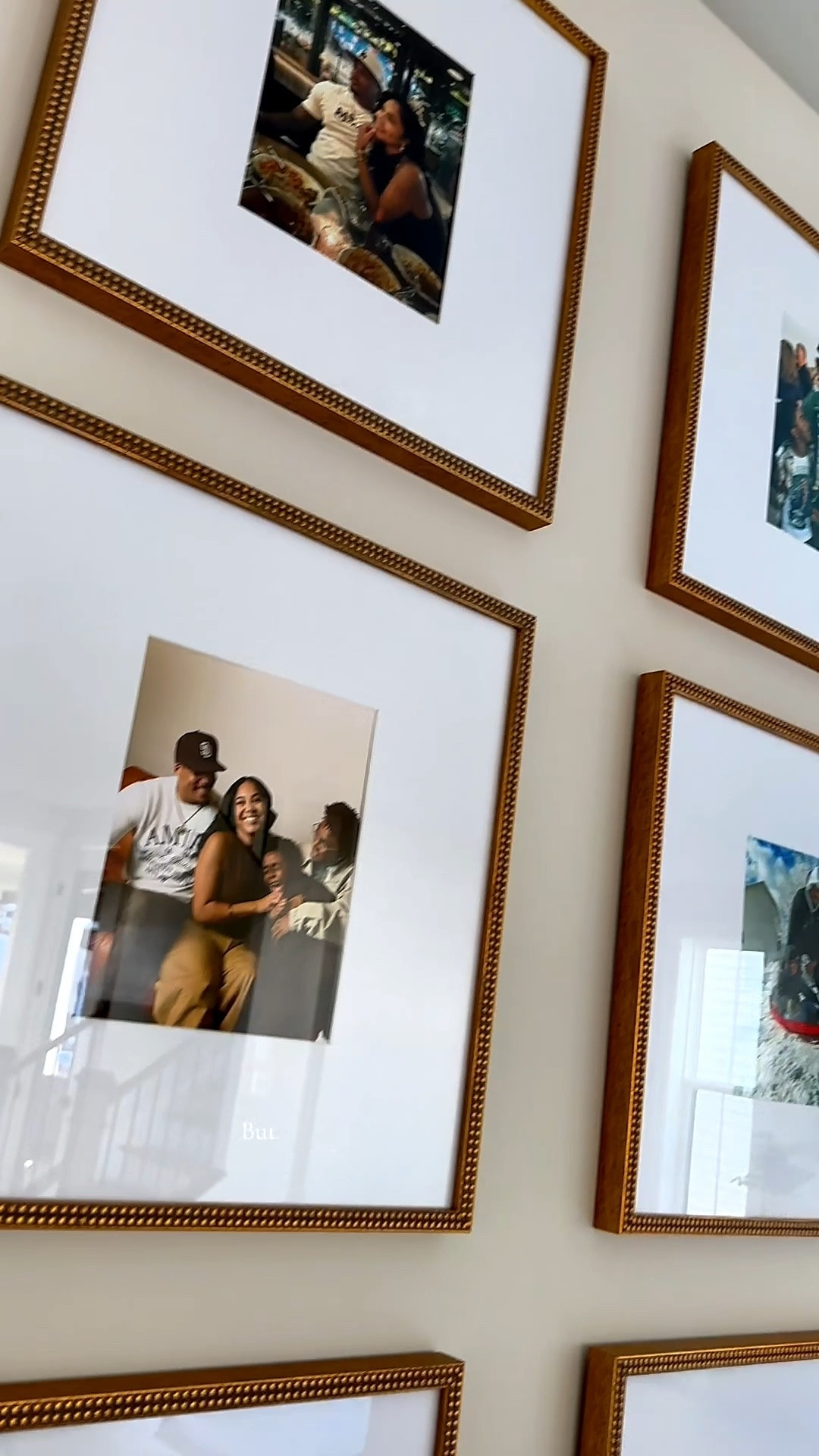 I loooovvveee these frames and just want to scream it from the rooftops😩 I think they really jazzed up that blank wall and brought more warmth and homeyness to the space☺️ I got these 8x10 frames (the picture size is 8x10 but the actual frame I got is 19x19! They’re huge!) 

#LTKHome