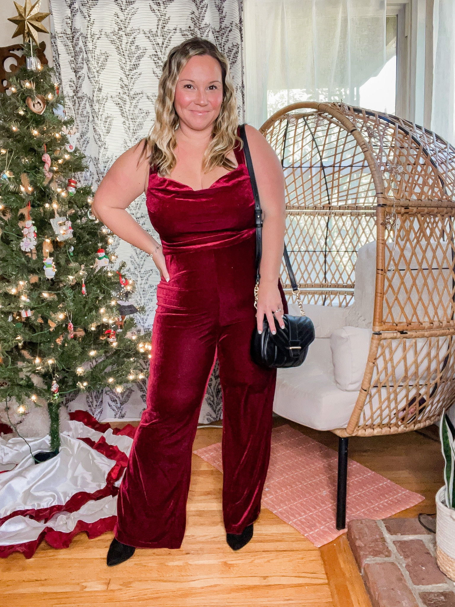 #walmartparner #walmartfashion
@walmartfashion
Velvet jumpsuit size M 
I sized down in this one 
Zipper back 
Super comfy and soft! 
Booties size up half size
 

#LTKunder50 #LTKcurves #LTKHoliday