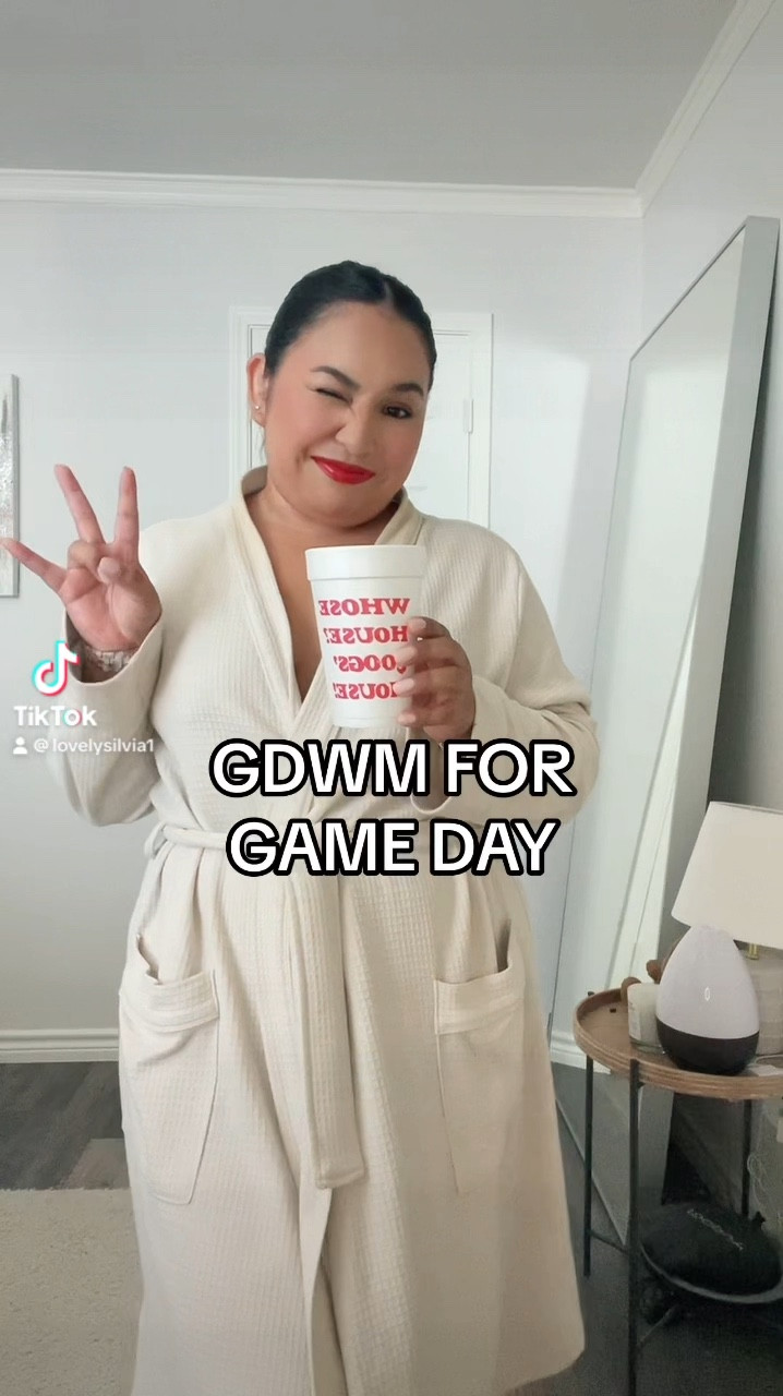 GDWM for game day! ❤️🐾

game day outfit, game day outfit idea, midsize fashion, college football game outfit, football game outfit

#LTKU #LTKMidsize #LTKStyleTip