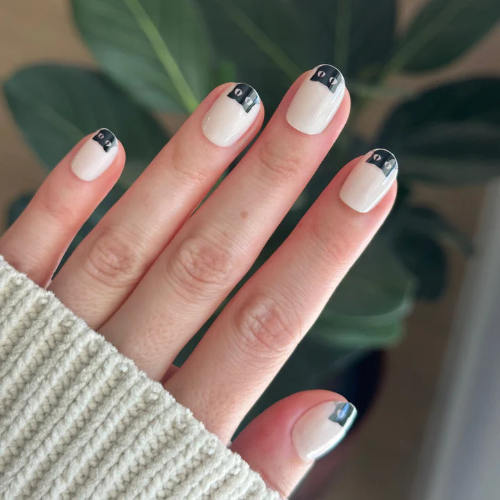 Peekaboo Cats - Press-On | Extra Short | Round | Olive & June