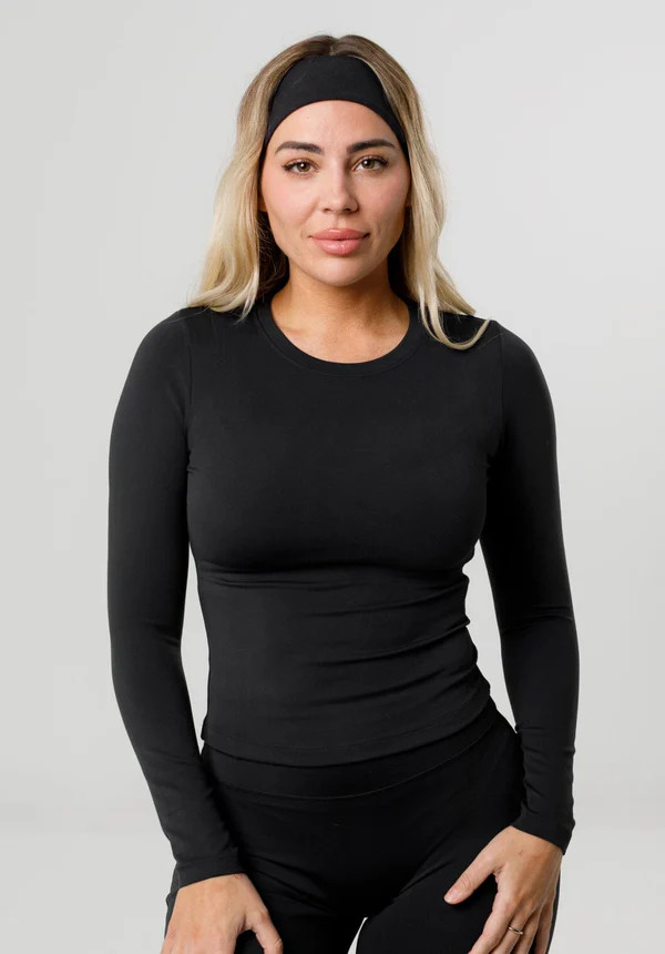 Reluna™ Full Length Long Sleeve Top Black | Paragon Fitwear