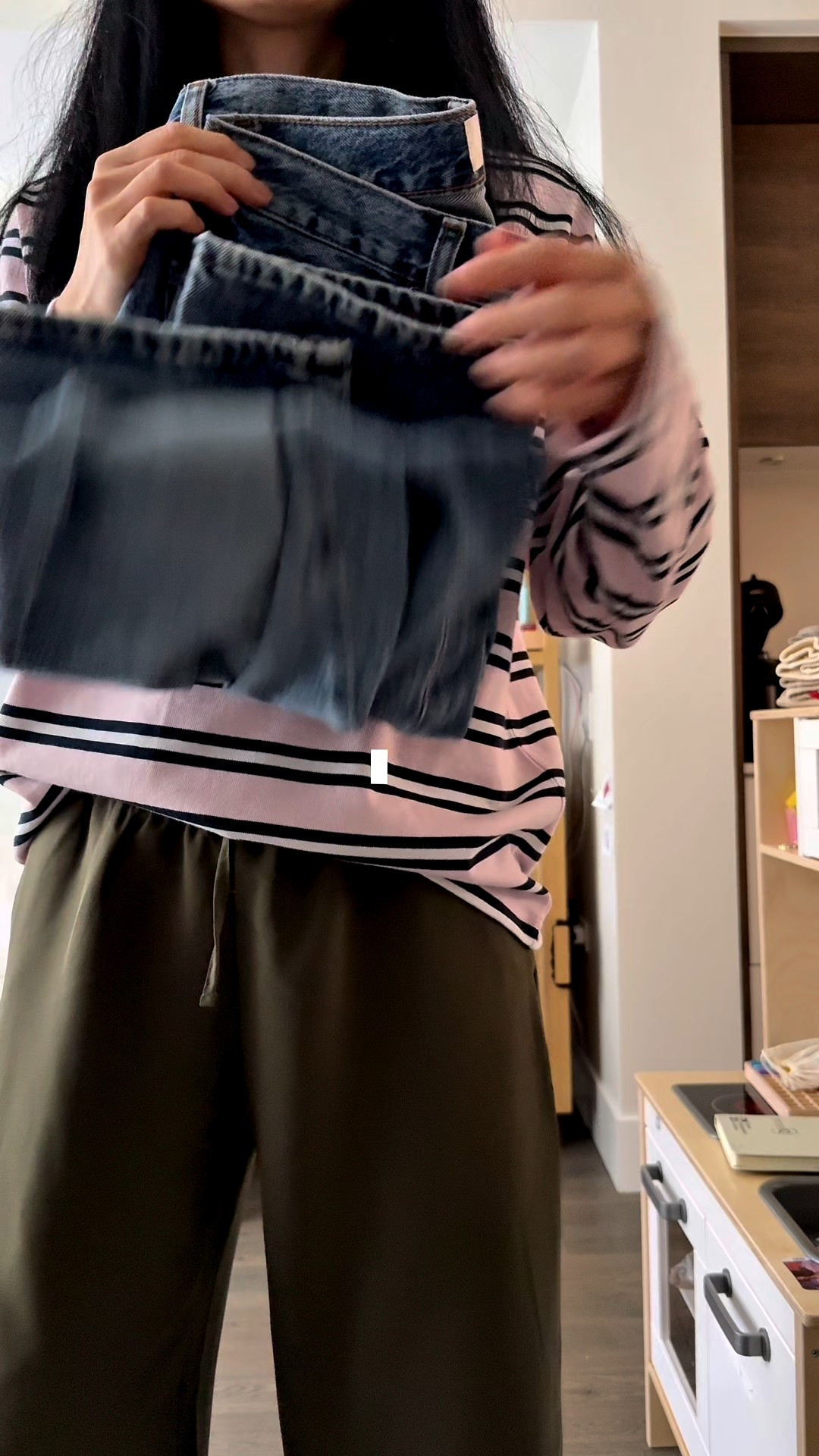 Pink stripe shirt: sized down one size. 
Red sweatshirt: sized up one size to S
Jeans: tts with lots of room 
Old trench coat. Linked this years version 
New balance 1906R. Tts
The Horse purse, daisy 

#LTKpetite #LTKcanada