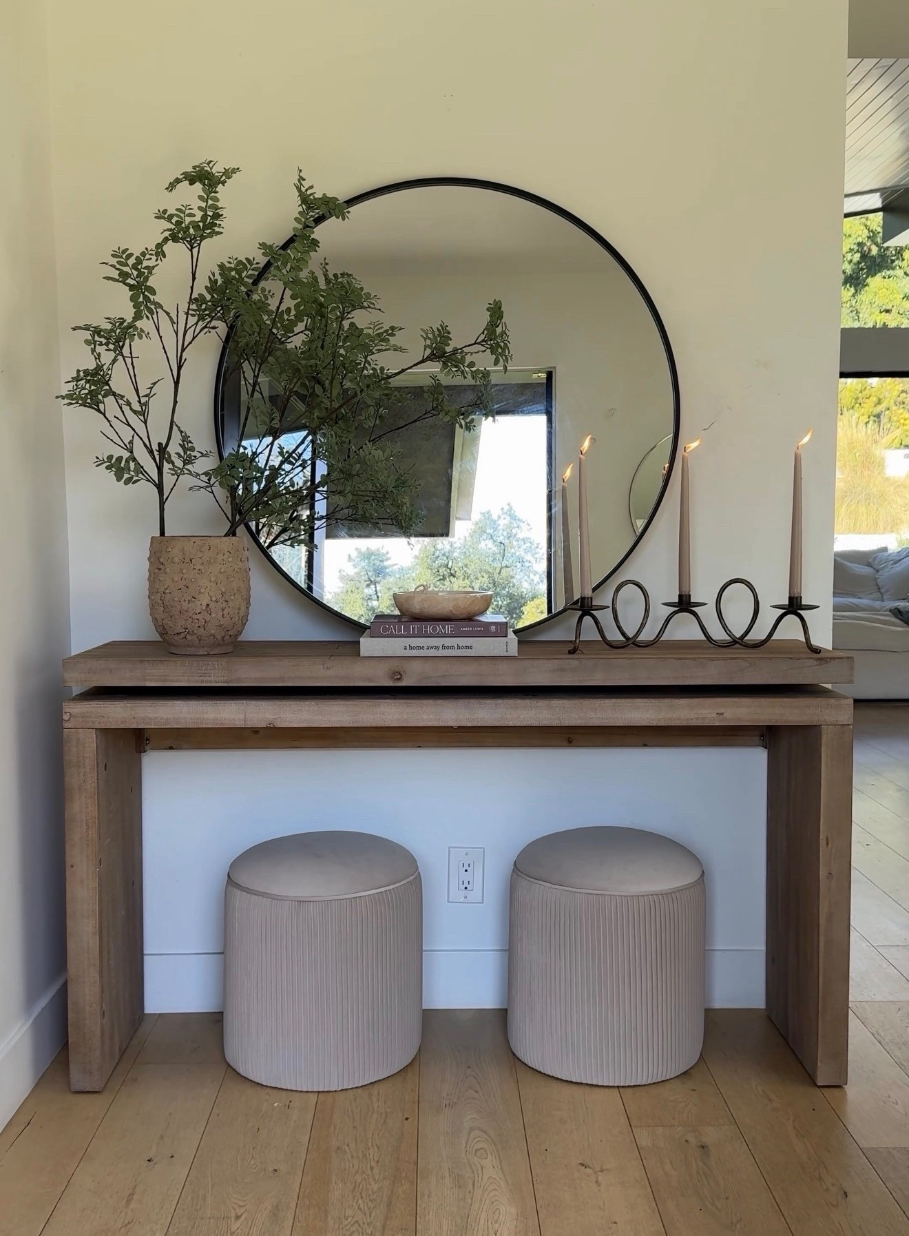 These luxe for less looks will instantly elevate any room! Such great price points for designer looking pieces! 



#LTKHome #LTKSaleAlert