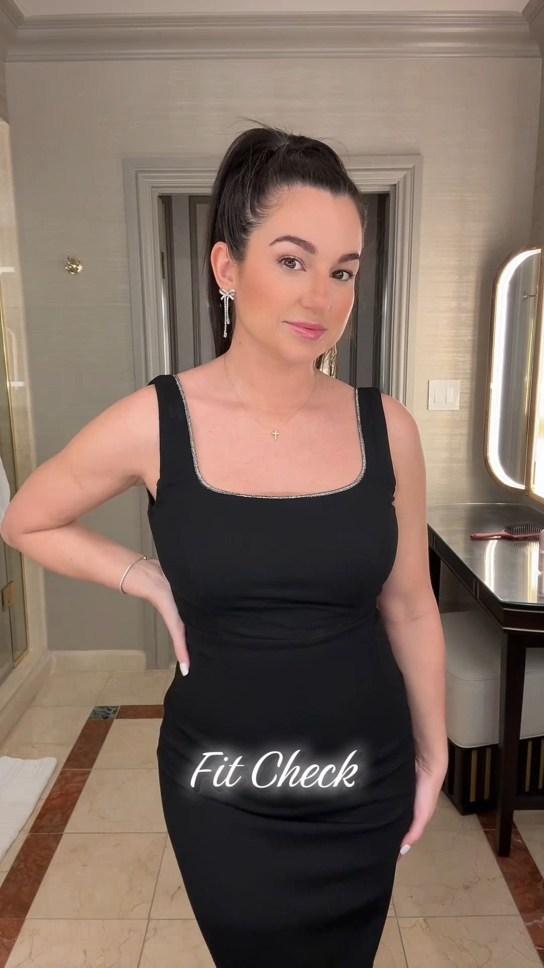 My favorite little black Bebe dress 🤩✨