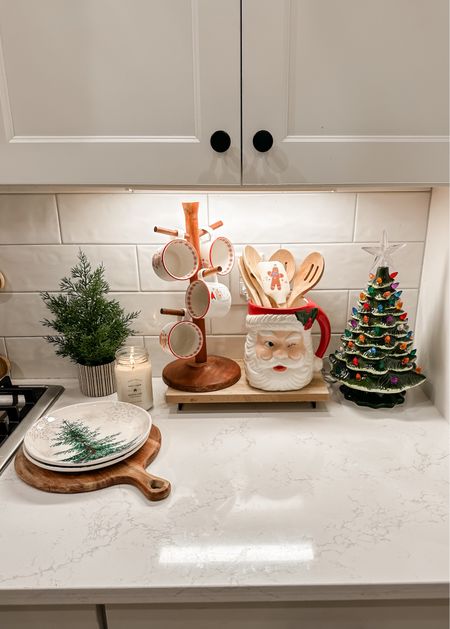 Simple Christmas kitchen decor idea. Follow @sarah.joy for more home decor ideas. 



#LTKHoliday #LTKSeasonal #LTKhome