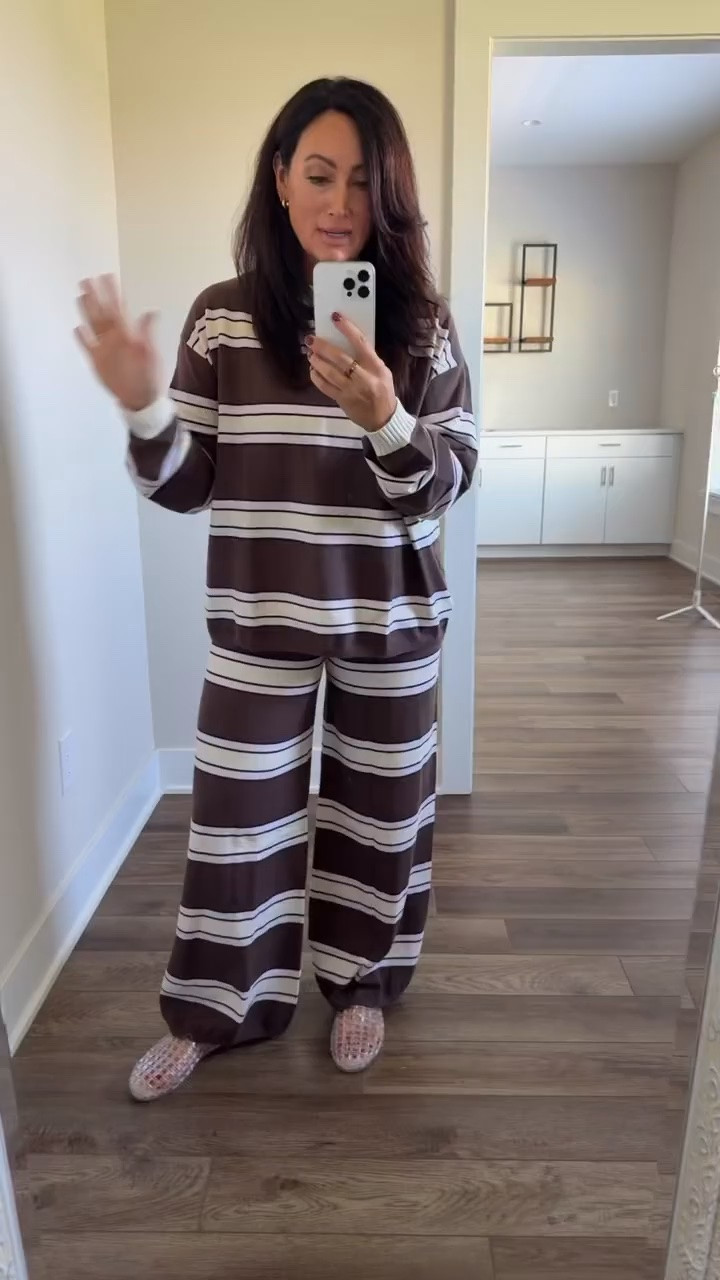 Cutest matching set from @Aerie @American Eagle Outfitters on sale for up to 35% off! Use code STOCKNROLL… Wearing medium in both!

women’s fall loungewear
cozy matching sets
soft lounge pants
oversized sweatshirts
comfy knit sets
autumn pajamas
casual lounge outfits
cozy at home essentials
women’s fall sleepwear
everyday comfort wear

#LTKSeasonal #LTKSaleAlert #LTKootd