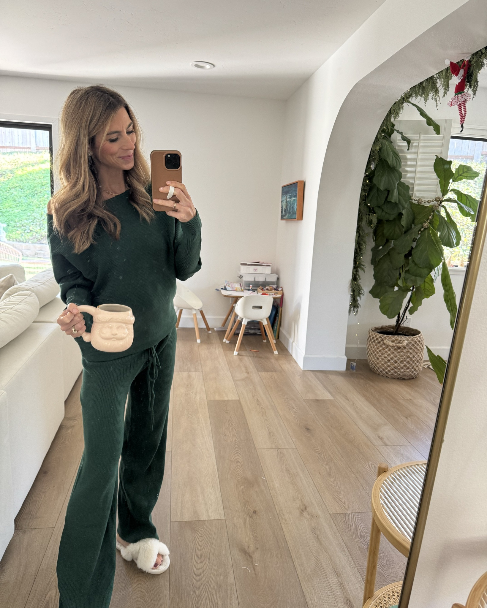 This Green cozy set!! 😍 definitely wearing Christmas morning when i change out of my Christmas Jammie’s! Also a really good sale price on pretty Santa mugs at Anthropologie 

Christmas morning outfit, Amazon set, sweat sets, Christmas pj’s, cozy outfit, Santa mug 

#LTKActive #LTKGiftGuide #LTKHoliday