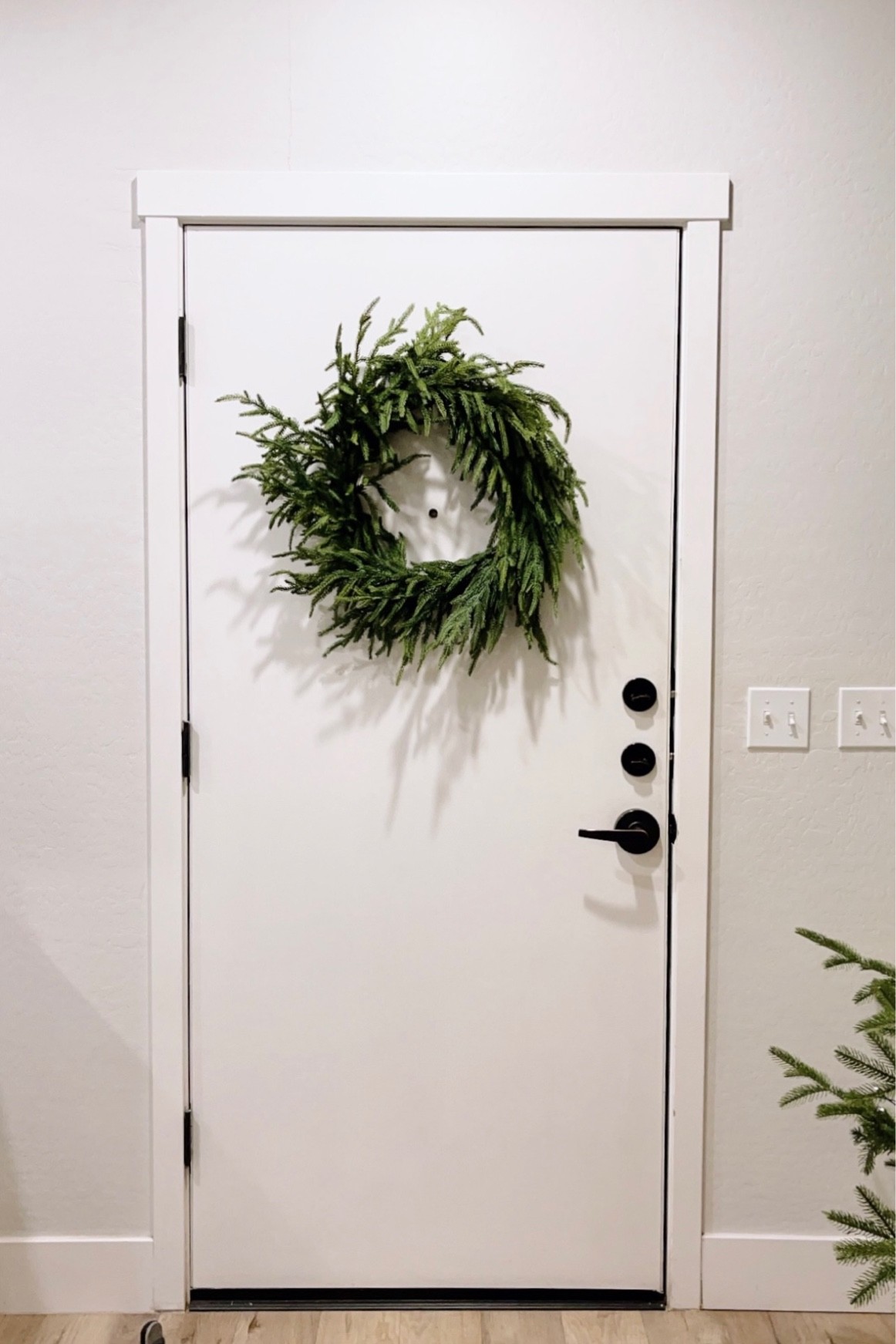 Christmas Wreath 

#LTKHoliday #LTKhome #LTKSeasonal