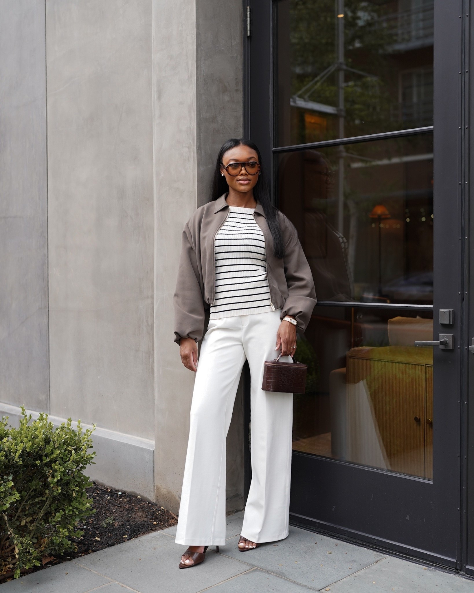Elevated neutrals 🤍

outfit of the day, neutral outfit, puff sleeve zip jacket, wide leg pant, white pants outfit, striped top, spring outfits, aviator sunglasses, elevated fashion

#LTKootd #LTKWorkwear #LTKgrwm