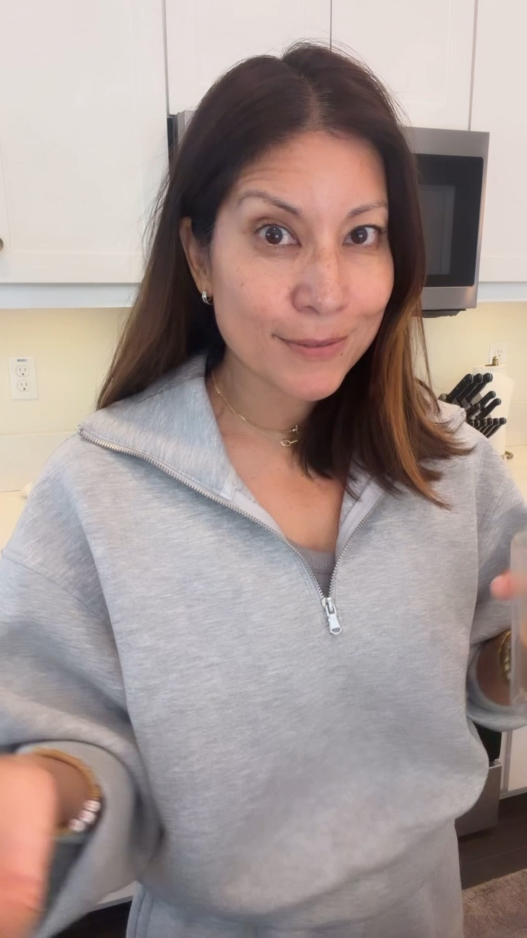 Add my no makeup to it and it’s really no effort 


Old Navy style 
Wearing xs in top & shorts 

Summer style 
Vacation outfit

#LTKootd #LTKSeasonal #LTKOver40