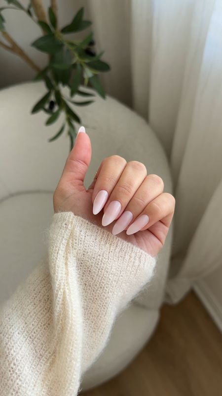 my all time favorite press ons, this shade of baby pink is perfect 🎀 

press on nails, manicure, bubble bath, nail inspo, olive & june, olive and june 

#LTKbeauty #LTKVideo