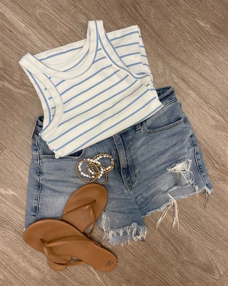 . Loving this $7 tank from Walmart nice and thick and avaible in 3 colors ✨  sandals 
.
#walmart #walmartfinds #walmartfashion #summeroutfit #summerstyle #casualoutfit #momstyle

#LTKSaleAlert #LTKFindsUnder50 #LTKStyleTip