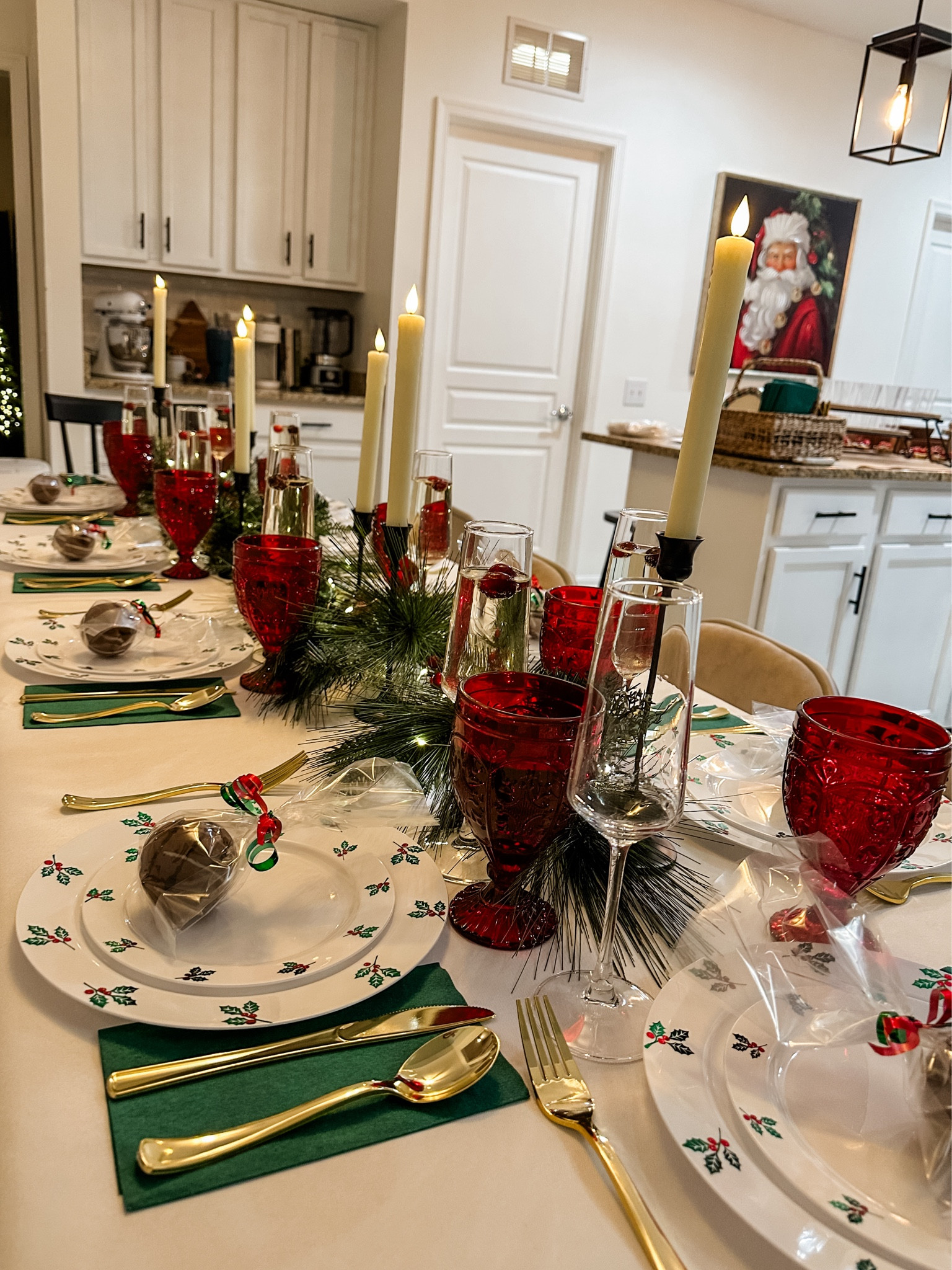 the most magical Christmas table scape 🎅🏼🎄

#LTKHome #LTKSeasonal #LTKParties