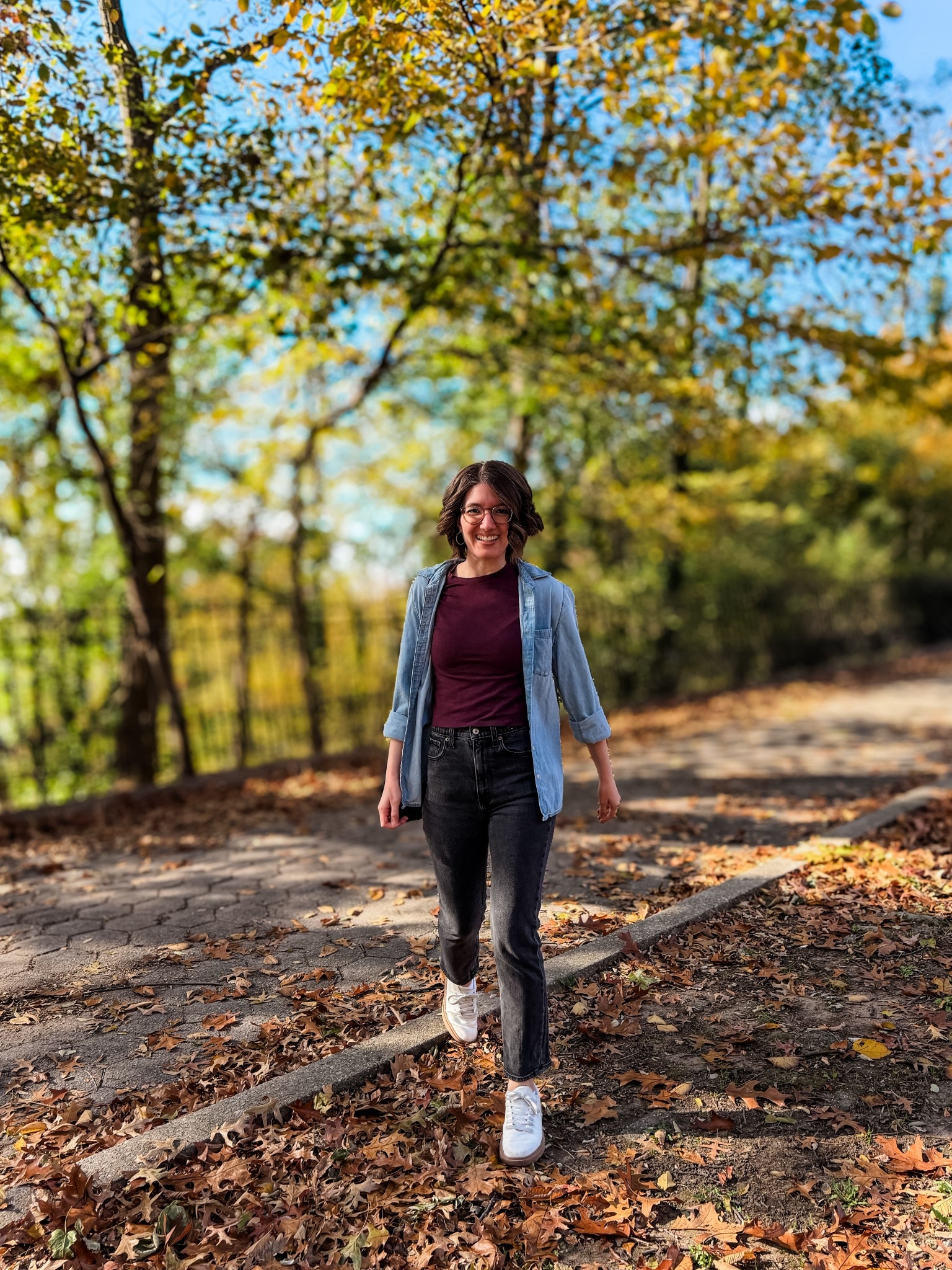 Chambray: TTS
Tee: TTS
Denim: Go up 1-2 sizes in the black pair
Allbirds sneakers: TTS, use code LIZLOVES for a discount. @allbirds #allbirdspartner