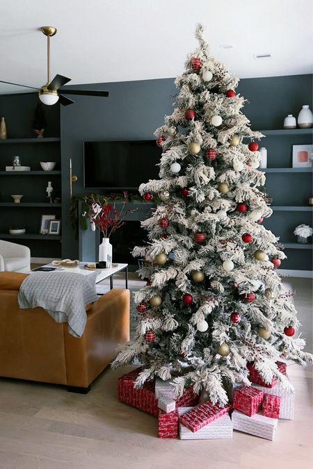 Christmas tree holiday home decor 

#LTKsalealert #LTKHolidaySale #LTKhome
