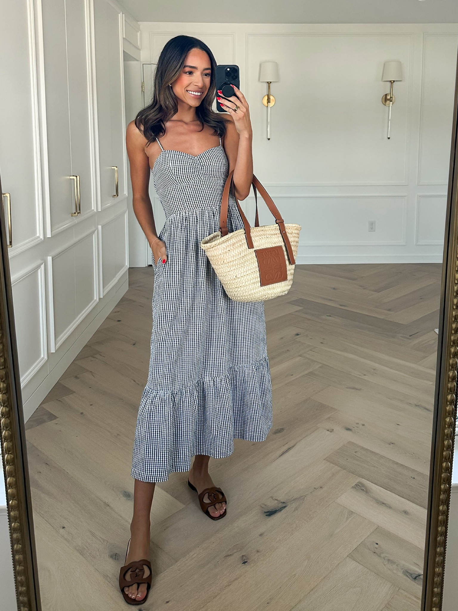 American Eagle is 20-70% off through 7/21! Wearing size xs midi dress 


Summer outfit
Summer dress
Casual outfit 
Vacation outfit 

#LTKStyleTip #LTKFindsUnder100 #LTKSaleAlert