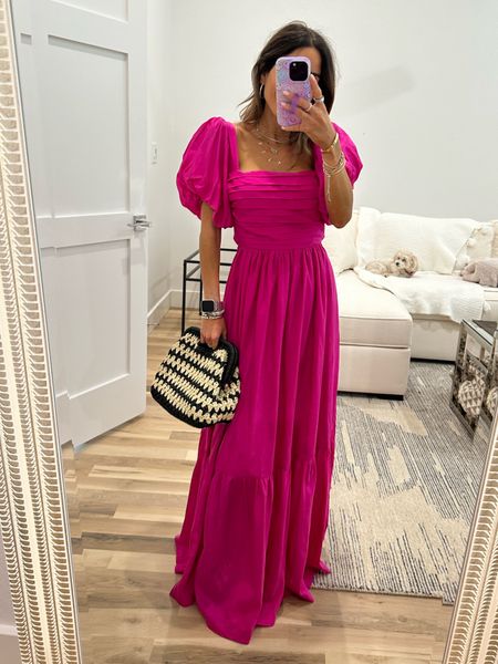 Pink puff sleeve dress size xxs petite 

#LTKsalealert #LTKfindsunder100 #LTKfindsunder50