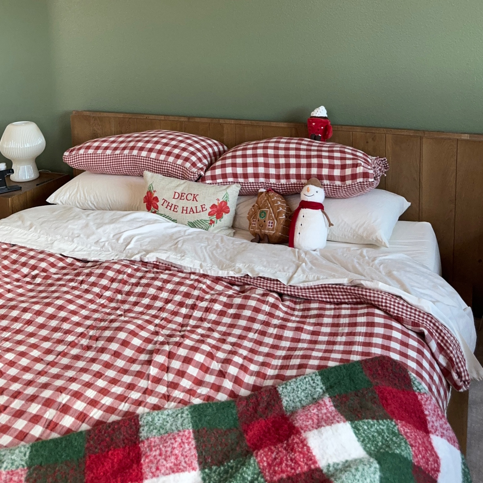 Red Gingham Christmas Bedding!!