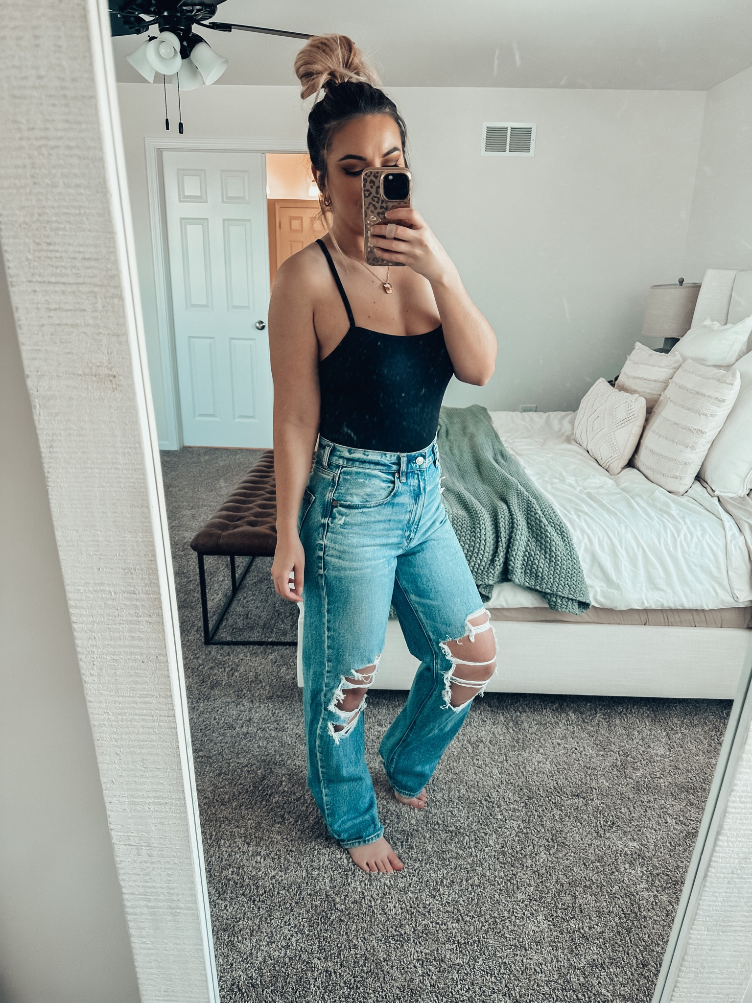 20% off Parade with code katiejeanrio Parade square neck black bodysuit, American Eagle highest waist baggy straight jean.

Bodysuit: TTS wearing M 
Jeans: TTS wearing 6 

#LTKunder50 #LTKSale #LTKFind