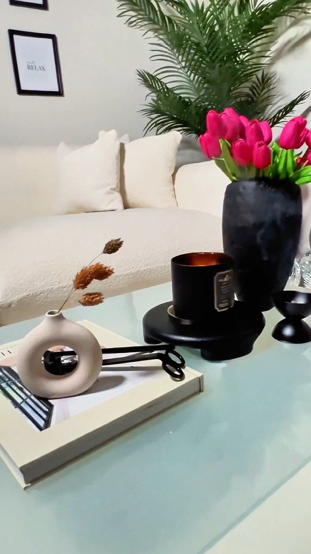 Coffee Table Accents 


#coffetabledecor #decortip #decor #homeaesthetics #howtostylecoffeetable #home 

#LTKhome #LTKstyletip #LTKVideo
