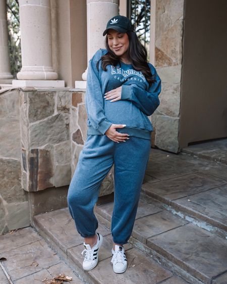 Cozy cozy cozy! This set fits my 8 month pregnant belly so comfortably & it’s only $25 with my code ANGELICAFITZ!

#maternity #pregnant #pregnantbelly #pregnantstyle #fallmaternity #loungewear

#LTKSeasonal #LTKcurves #LTKbump