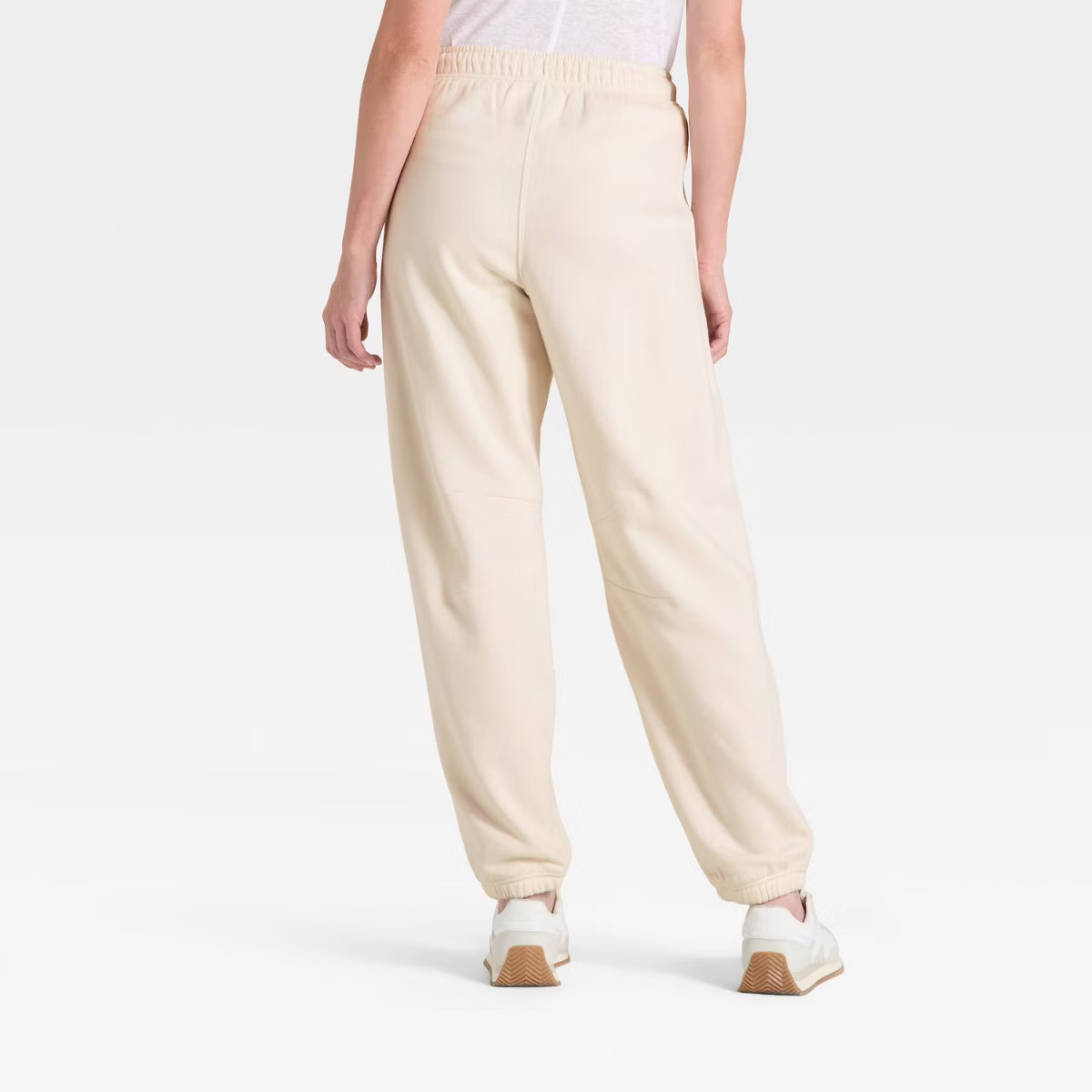 Women's Mid-Rise Barrel Leg Sweatpants - Universal Thread™ | Target