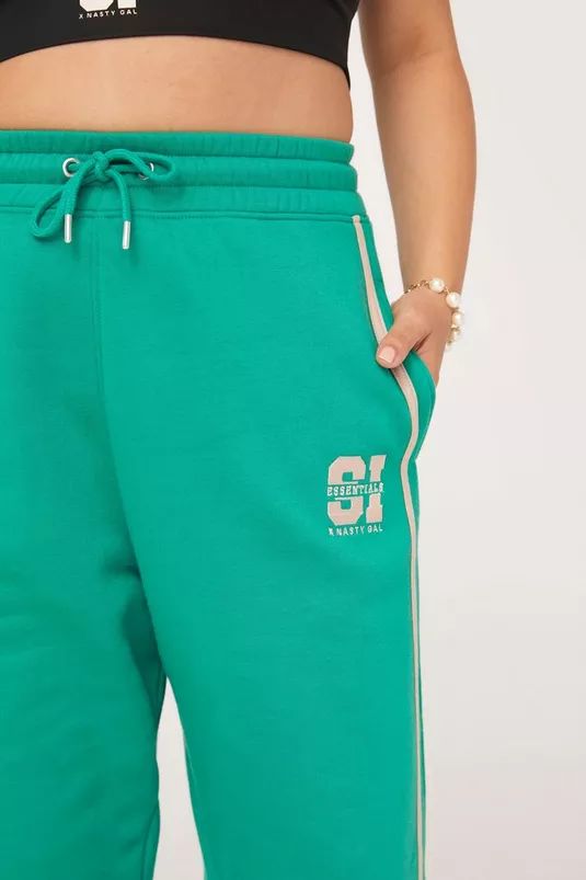Plus Size Sports Illustrated Piped Joggers | Nasty Gal (US)
