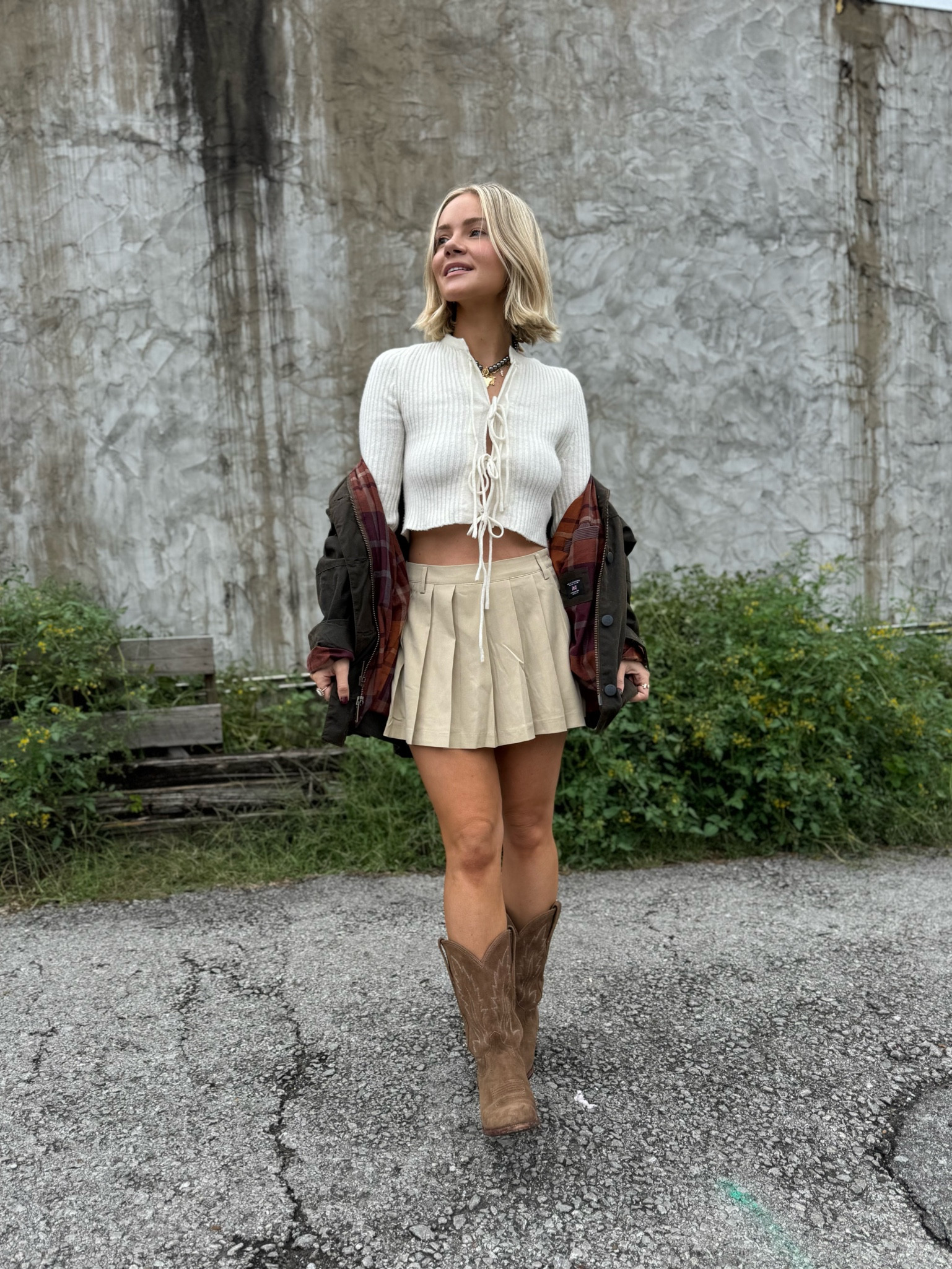 Cute and easy fall outfit! Fall boots, fall fashion, barn jacket. 

#LTKShoeCrush #LTKStyleTip