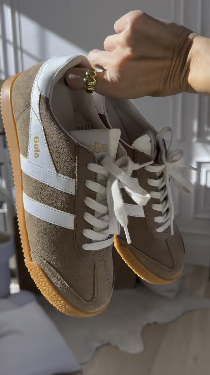 My first pair of Golas and I’m obsessed 🤩 loving the tan suede color for fall!

Gola, tan sneaker, mom sneaker, everyday sneaker, casual sneaker, evereve, gola sneaker, Christine Andrew 

#LTKVideo #LTKShoeCrush #LTKStyleTip