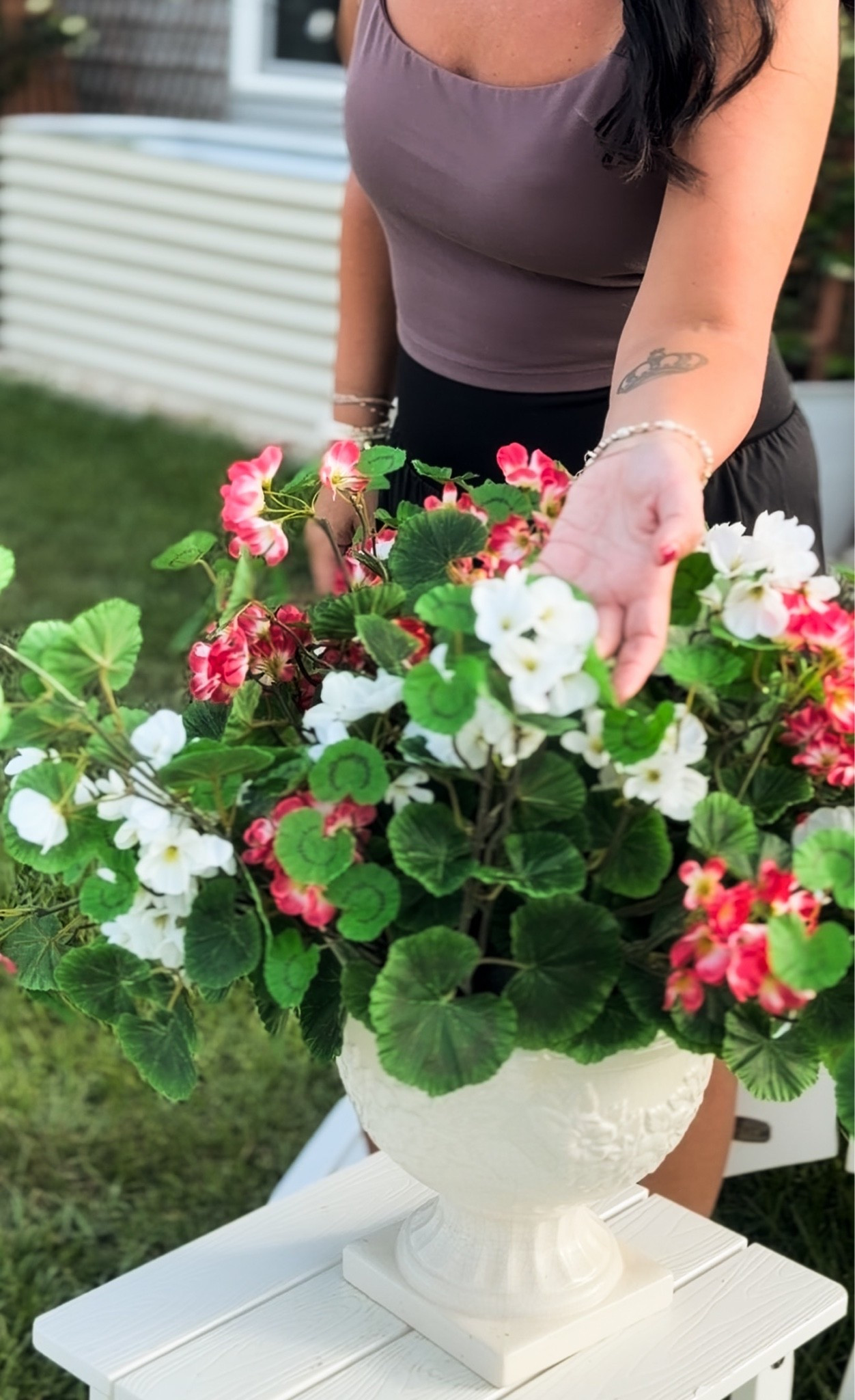 Summer faux flowers, no need to water. 🪴

#LTKSeasonal #LTKHome